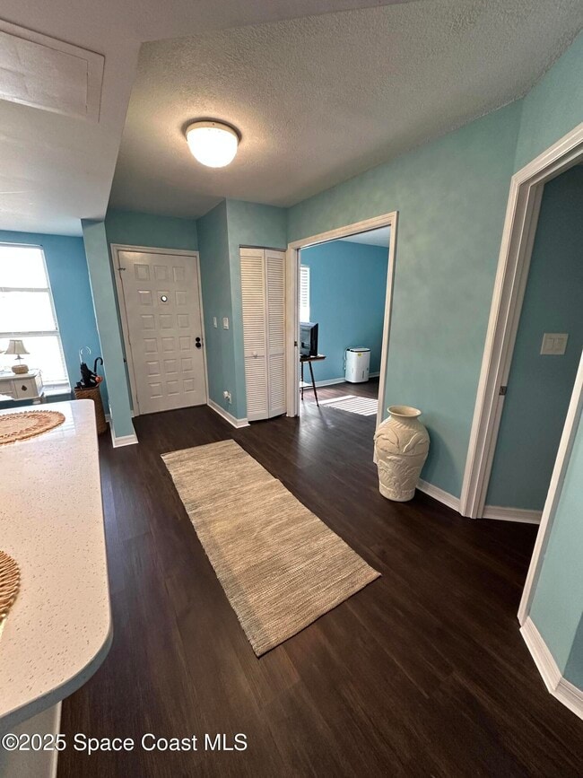 Building Photo - 2225 Jimmy Buffett Mem Hwy