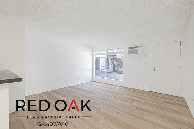 Building Photo - 6555 1/4 La Mirada Ave-10