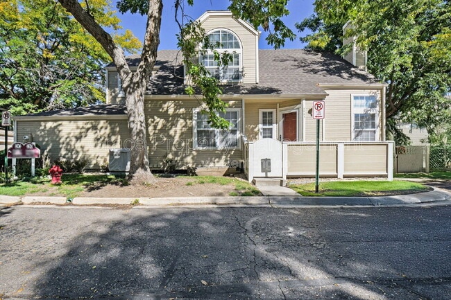 Building Photo - 5863 W Atlantic Pl