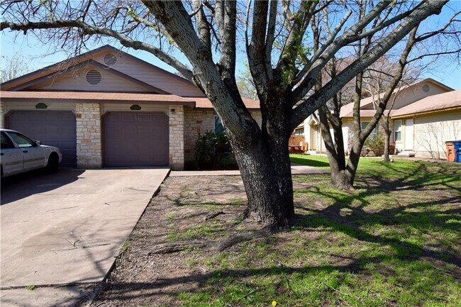 Building Photo - 12302 Deer Falls Dr