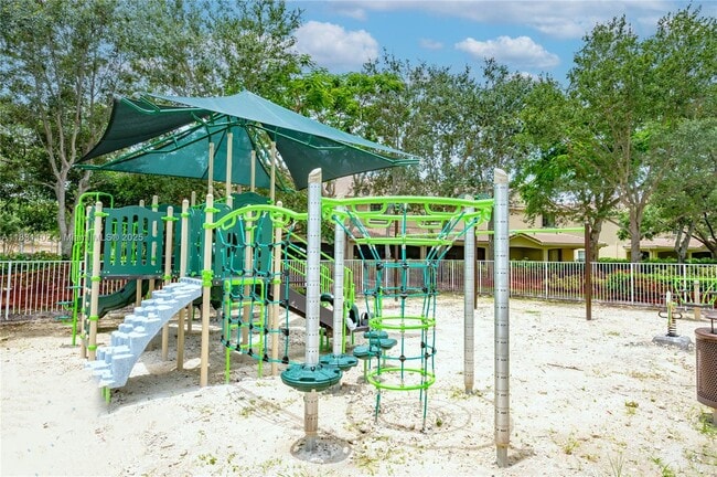 Building Photo - 4137 Briar Ln