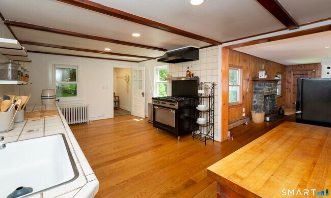 Building Photo - 48 Keeler Rd