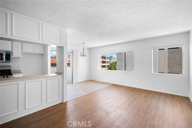 Building Photo - 6716 Sylmar Ave