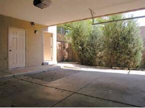 Building Photo - Amazing Mountain Views! Awesome Townhouse ...