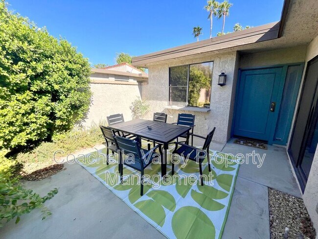 Building Photo - 1310 Campeon Cir