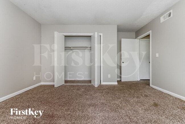 Building Photo - 5309 Golfcrest Cir