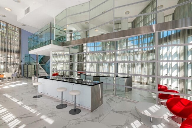 Building Photo - 6103 Aqua Ave