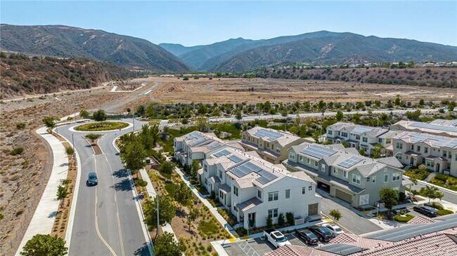 Building Photo - 2625 Verna Dr