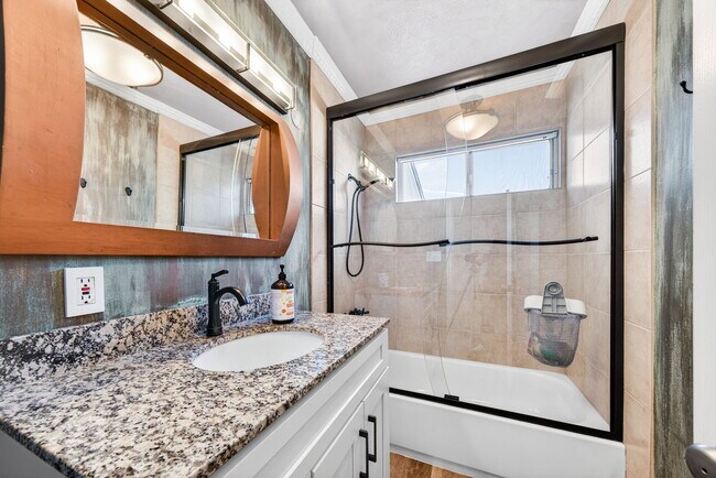 Building Photo - 6257 Bluebell Ave