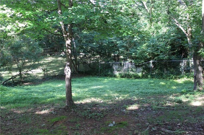 Primary Photo - 964 Myrtle St