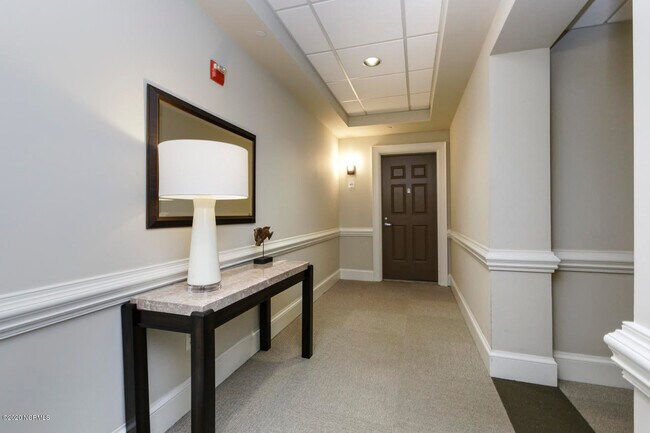 Building Photo - 510 Glenwood Ave