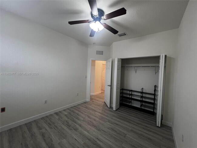 Building Photo - 11989 SW 150th Pl