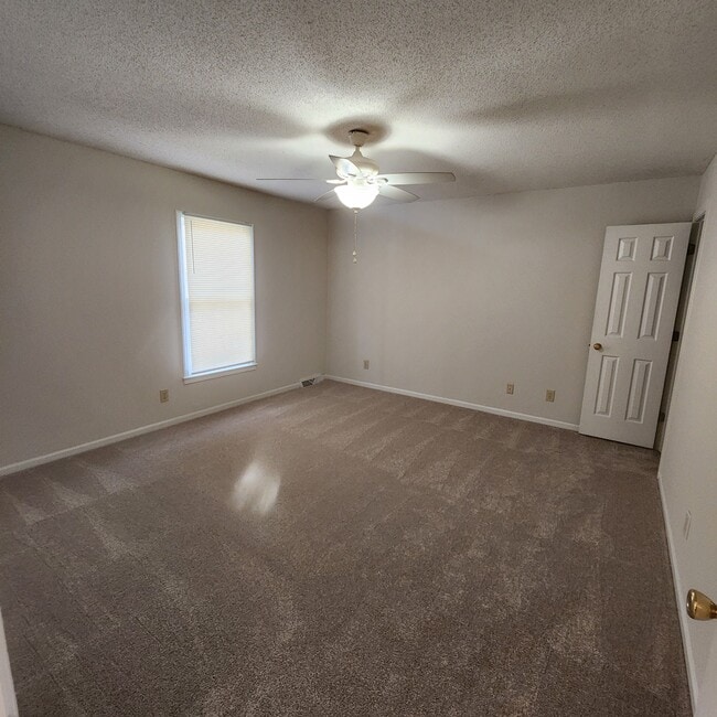 Building Photo - 103 Brams Ct