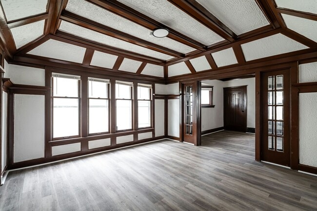 Building Photo - 3180 N 15th St