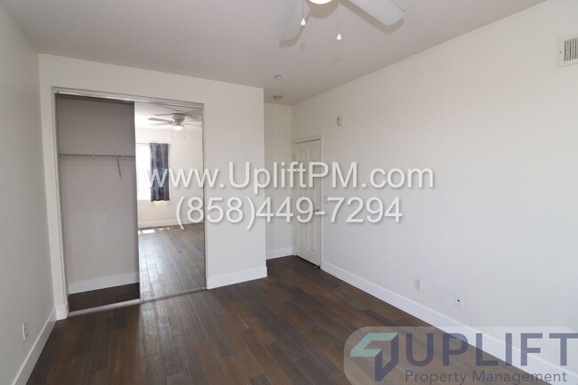 Building Photo - $1000 off 1st months rent  3-Bed Apartment