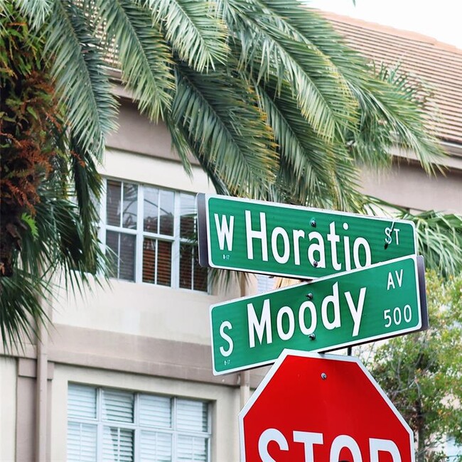 Building Photo - 501 S Moody Ave