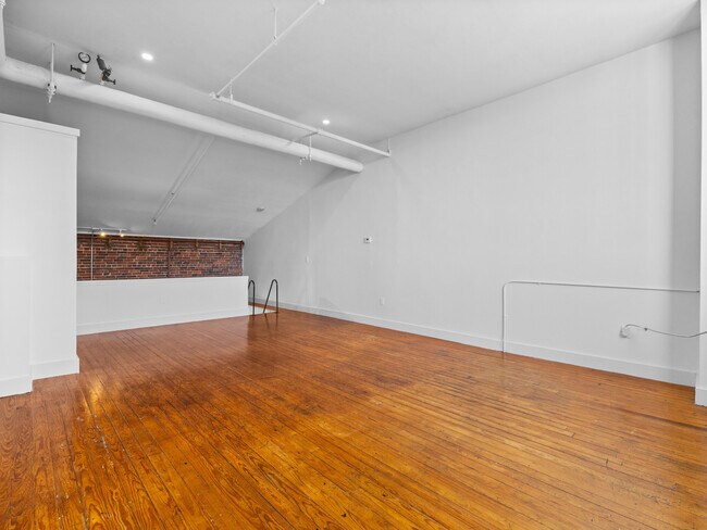 Building Photo - 791 Tremont St