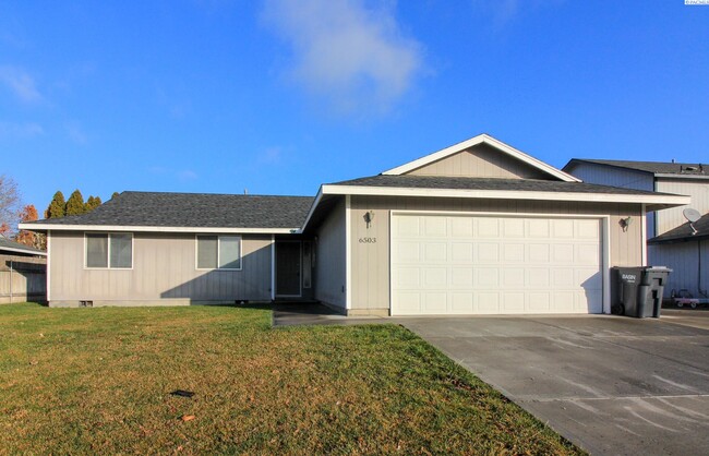 Building Photo - 3 Bed/2 Bath Rambler in West Pasco