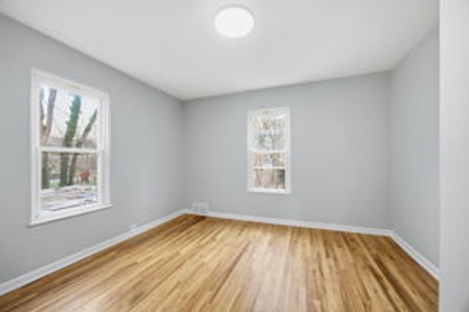 Building Photo - 312 Midland Ave