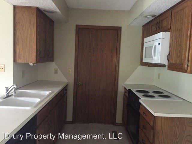 Building Photo - 609 E Redwood St