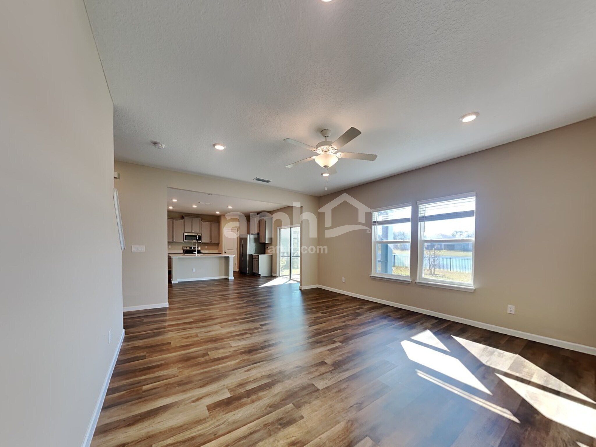 Building Photo - 173 Edge Park Trl