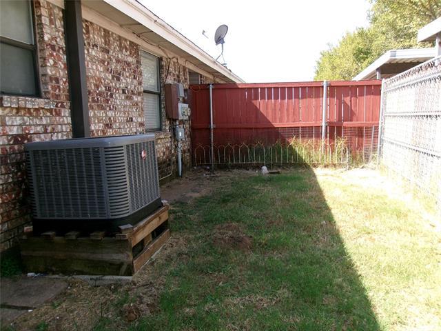 Building Photo - 2409 Ventura Dr