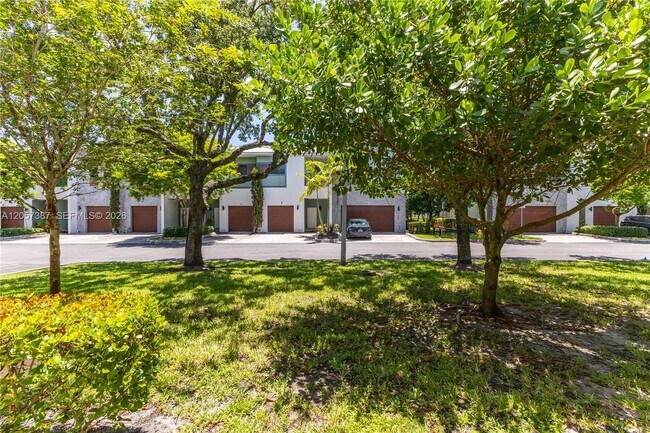 Building Photo - 4444 NW 9th St.