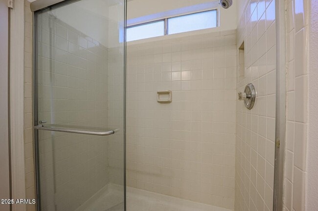 Building Photo - 1007 E Oraibi Dr
