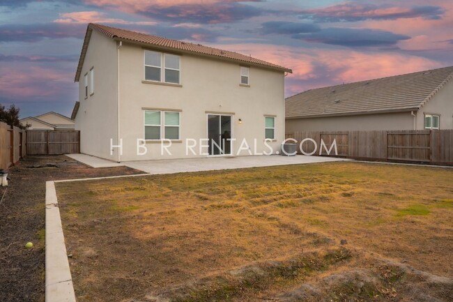 Building Photo - Lathrop Five Bedroom Rental Home - Move in...