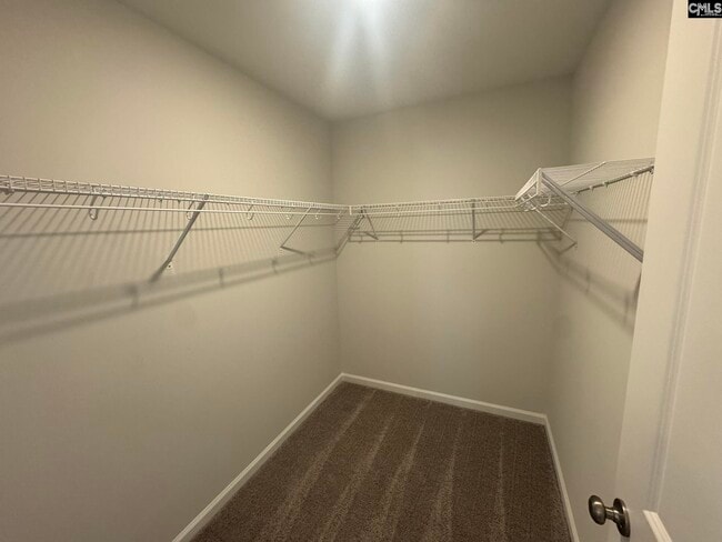 Building Photo - 3027 Hallsdale Dr