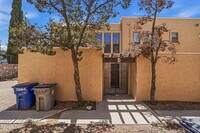 Building Photo - 10604 Springwood Dr