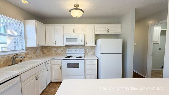 Building Photo - 2530 107th Dr