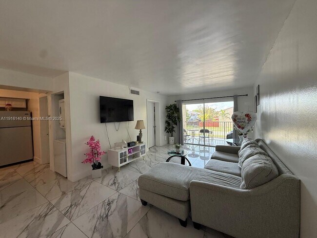 Building Photo - 15241 SW 80th St