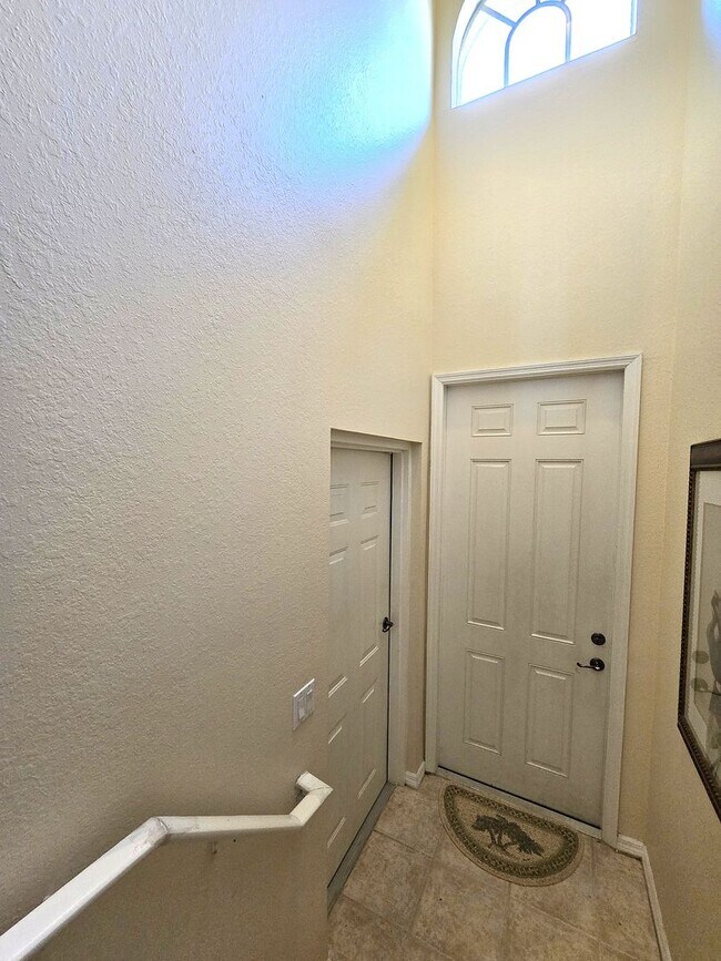 Building Photo - ** PELICAN LANDING ** 3 BED / 2 BATH - GARAGE - AMAZING AMENITIES - FURNISHED - ANNUAL RENTAL