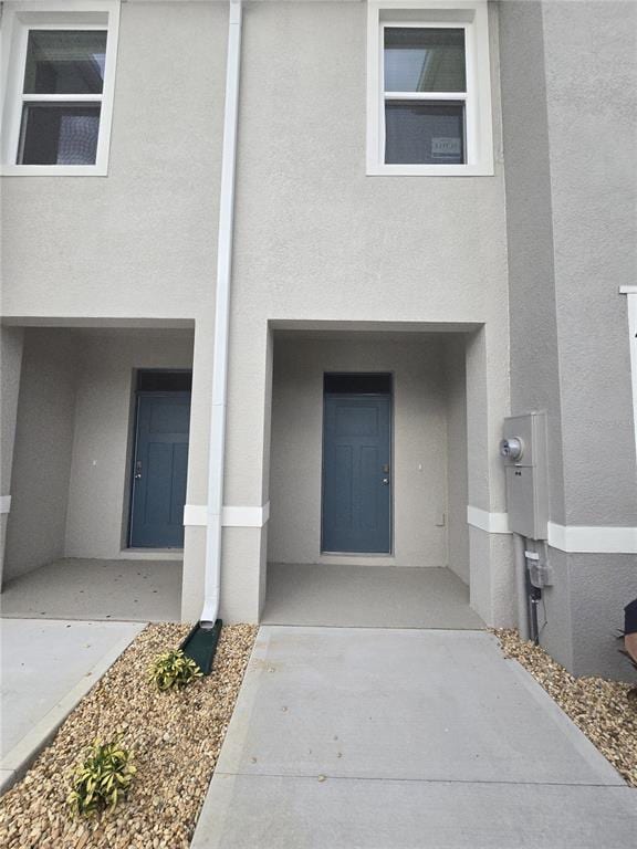 Building Photo - 2088 Monteverde Ave