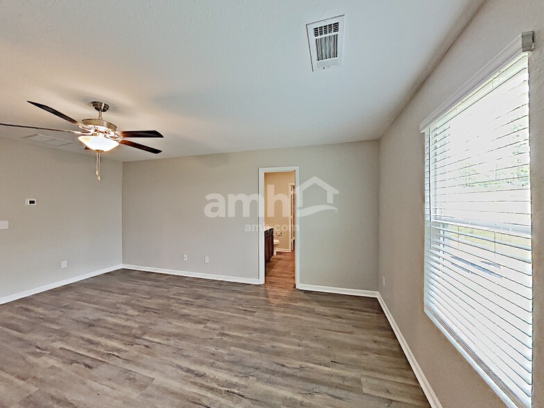 Building Photo - 4904 Bridle Path