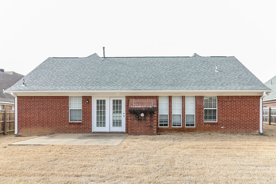 Building Photo - 3448 Pendulum Dr E