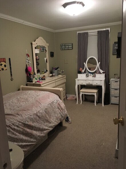 Bedroom 2 - 16 Day Ave