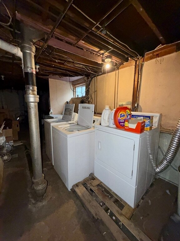 Building Photo - 3 Goldsmith Ave