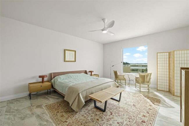 Building Photo - 795 Collany Rd