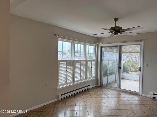 Building Photo - 19 Marlow Ave