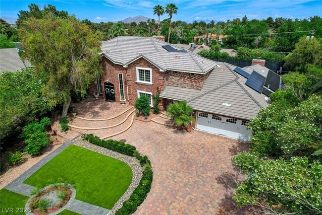 Building Photo - 7001 Alamitos Cir