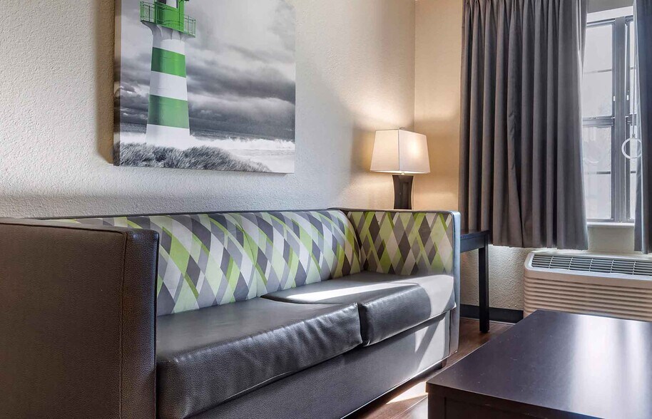 Building Photo - Furnished Studio-Fort Lauderdale - Cypress Creek - Park North