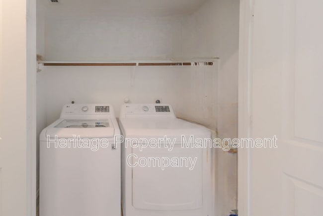 Building Photo - 10502 Torroja Wy