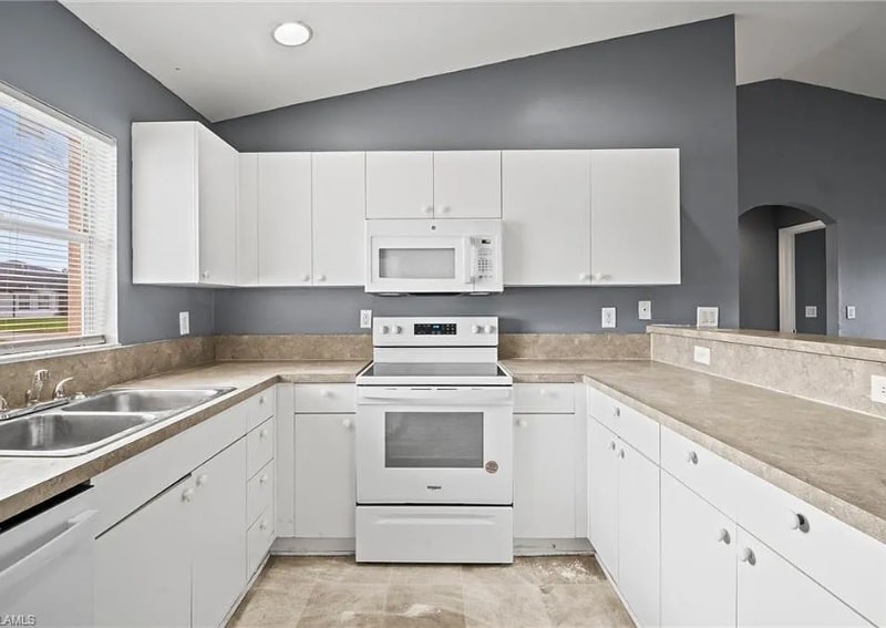Building Photo - 4440 28th St SW