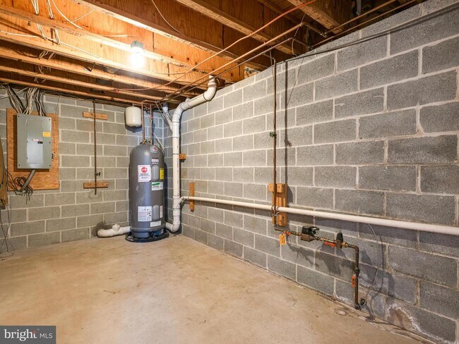 Building Photo - 109 Driftwood Ln