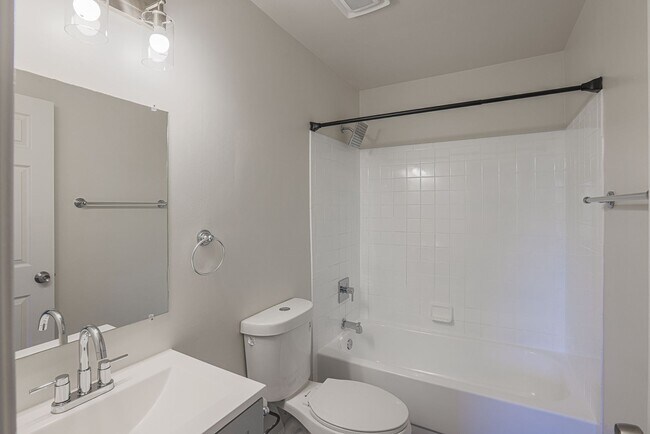 Building Photo - 3342 Garrison Cir