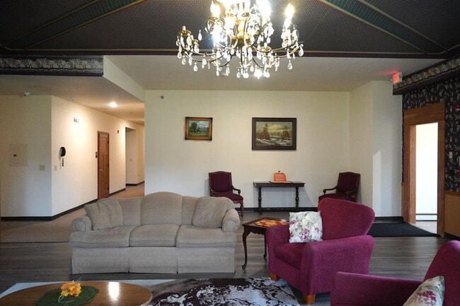 Building Photo - 1 Bedroom 1 Bath Apartment Available- All Utilities Included