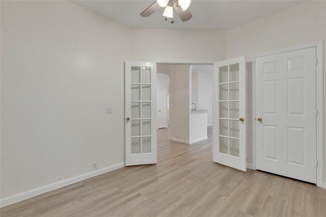 Building Photo - 10932 Mint Julep Dr