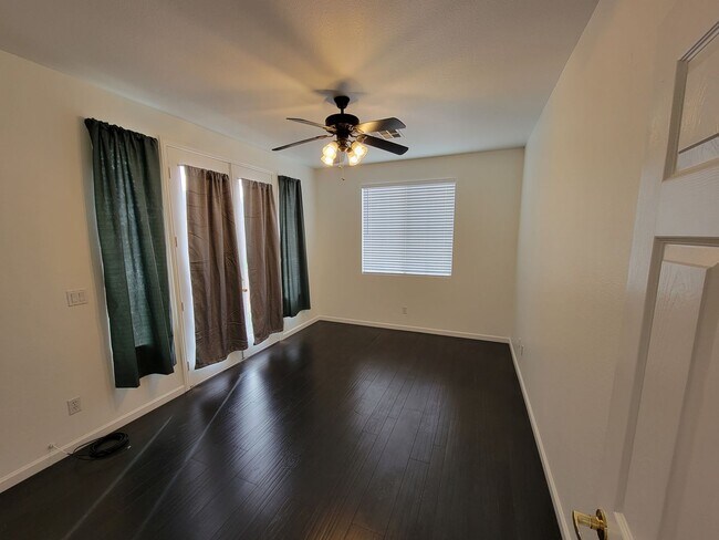 Building Photo - AWESOME HEDERSON GATED COMMUNITY TWO STORY